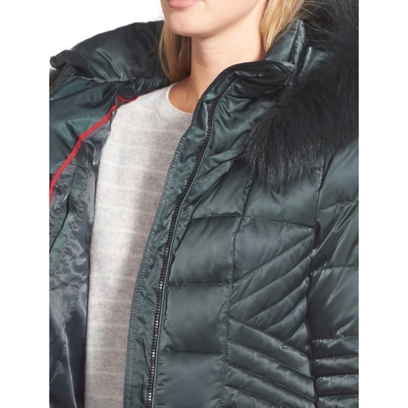 1 MADISON Green Hooded Puffer Coat - Picture 4 of 8